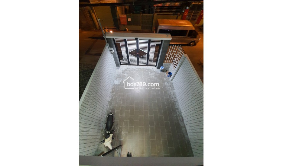 Bán nhà góc hai mặt tiền đường 11 Trường Thọ Thủ Đức TPHCM,LH 0909428959